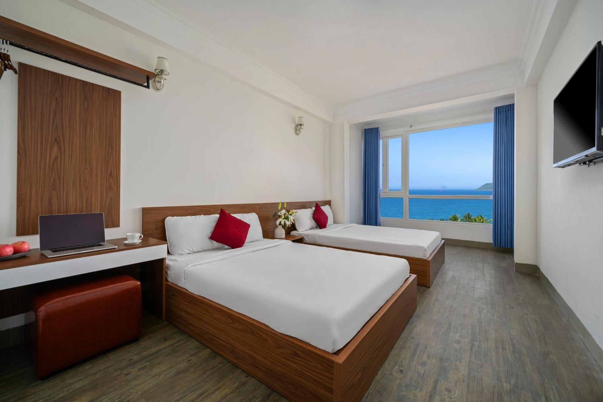 Khach San Nami Nha Trang Hotel Екстериор снимка