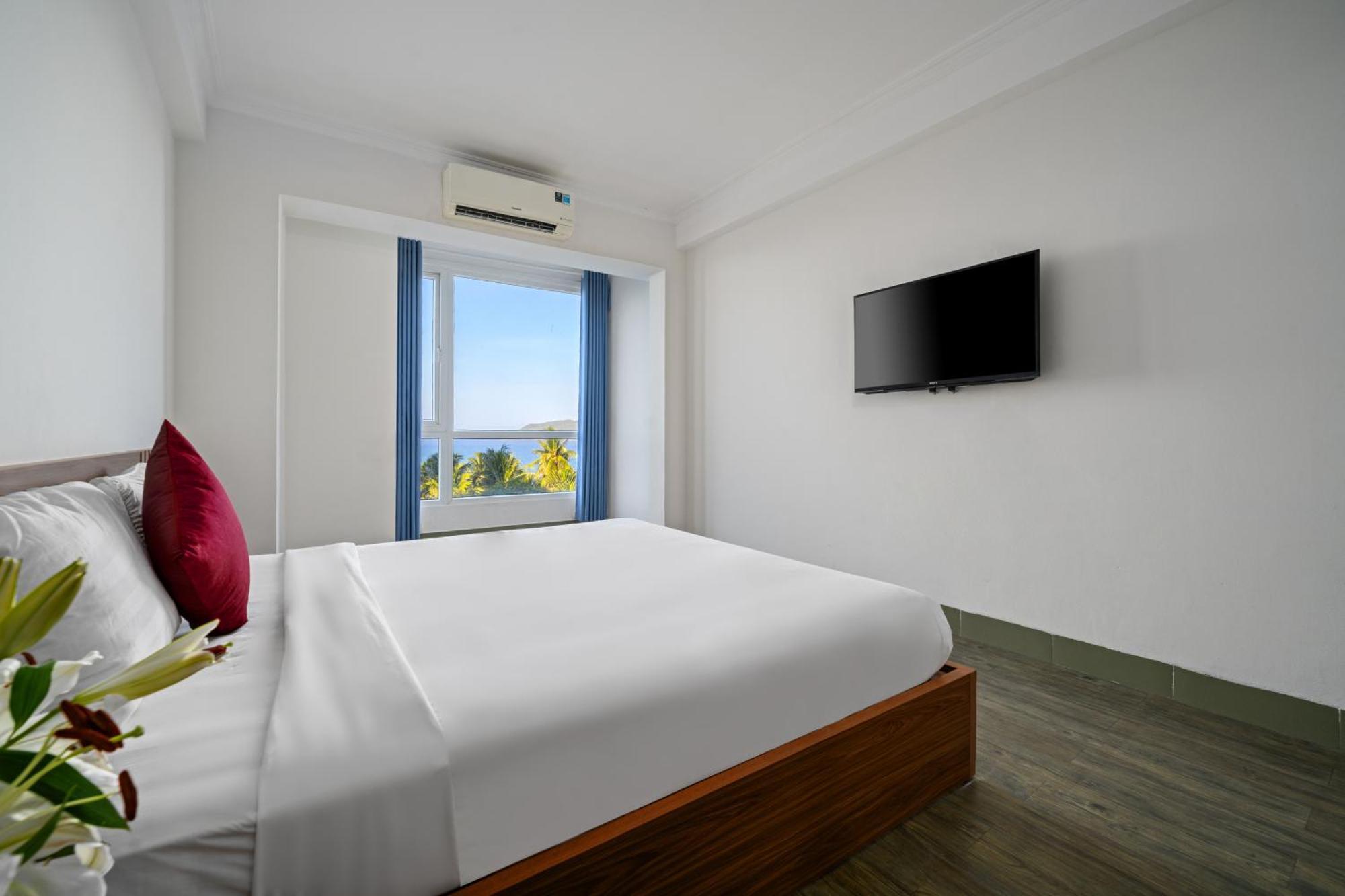 Khach San Nami Nha Trang Hotel Екстериор снимка