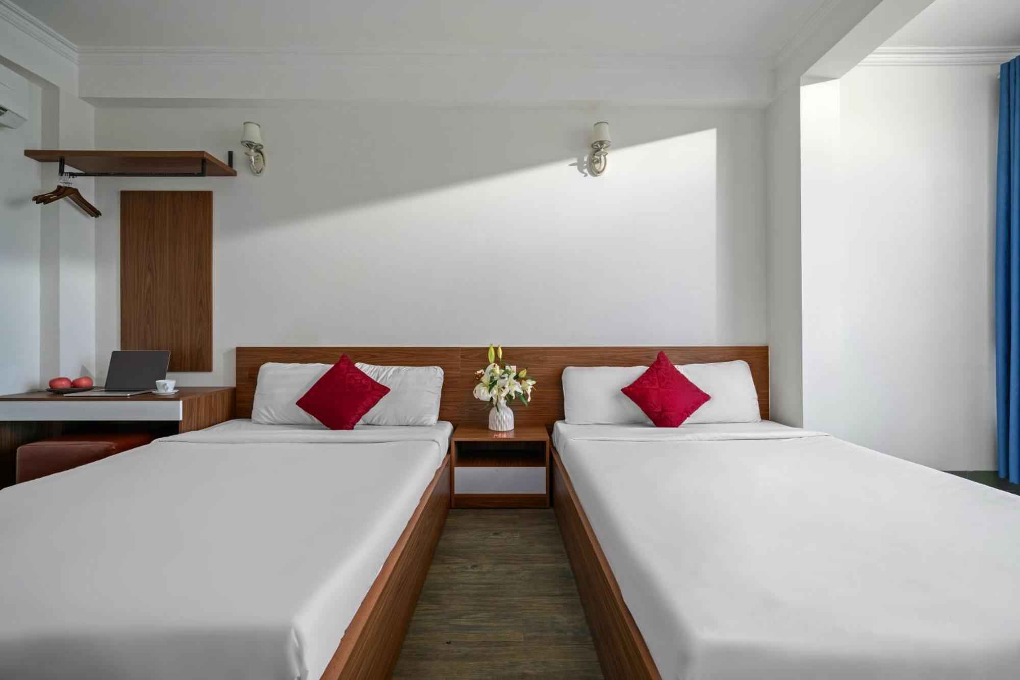 Khach San Nami Nha Trang Hotel Екстериор снимка