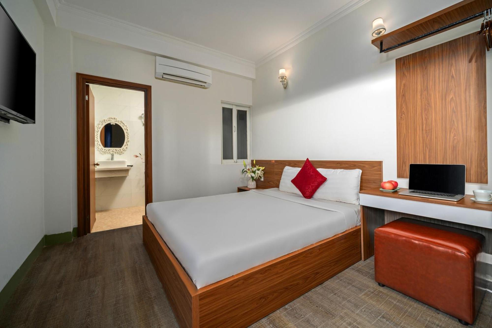 Khach San Nami Nha Trang Hotel Екстериор снимка